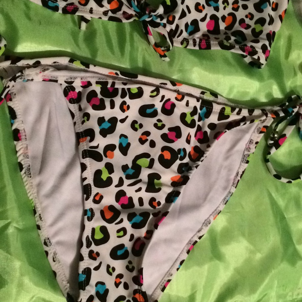 2pc colorful cheetah bikini set - Picture 3 of 7